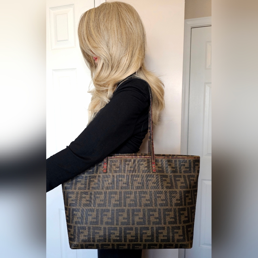 Authentic FENDI Zucca Spalmati Canvas Tote Shoulder Bag ❤️ - Picture 15 of 16